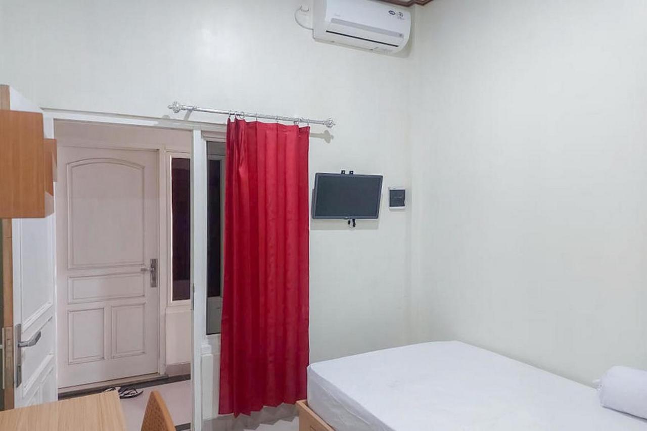 Hotel Koolkost @ Jalan Tirto Agung à Srondolwetan Extérieur photo
